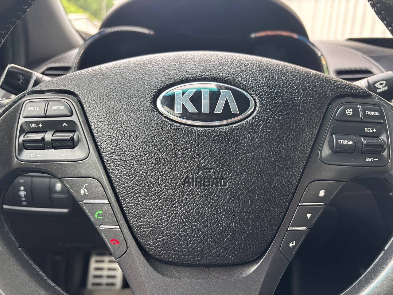 Used 2015 Kia Forte Koup SX FWD image 18