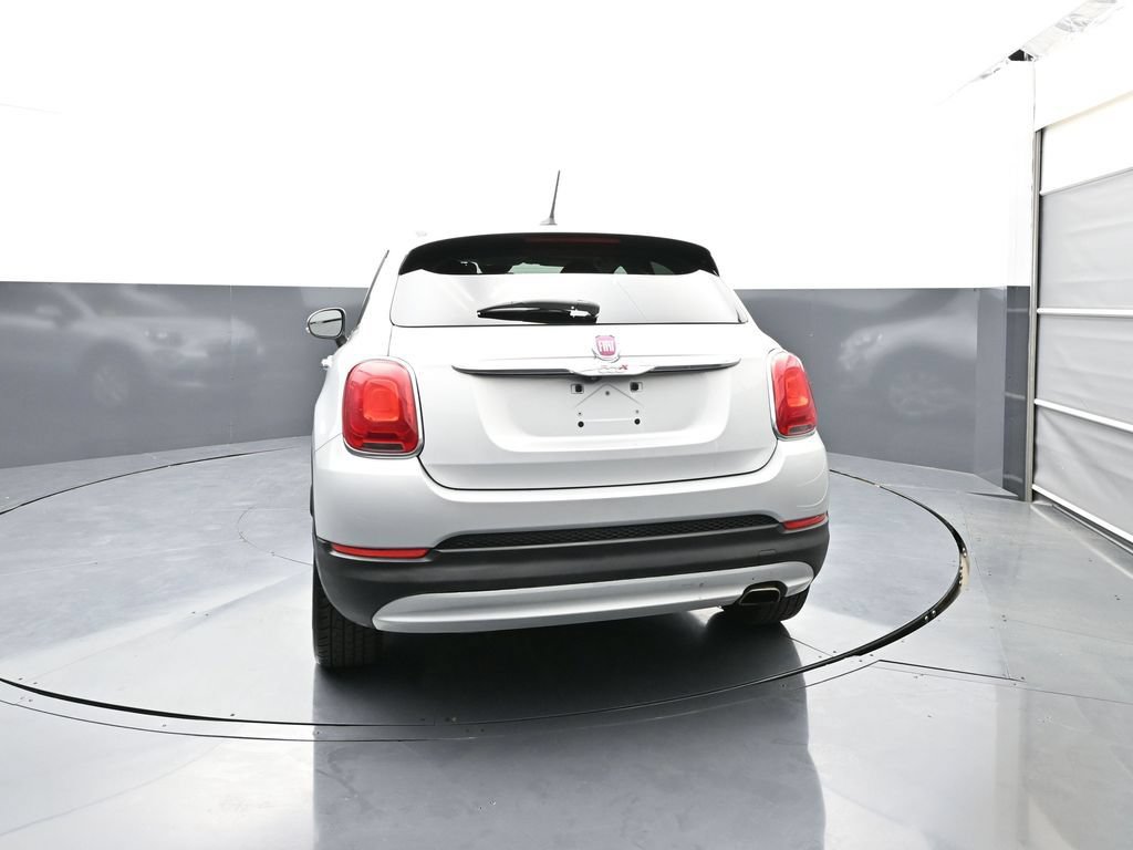 Used 2016 FIAT 500X Lounge FWD image 2