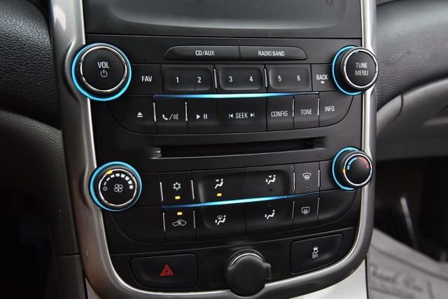 Used 2015 Chevrolet Malibu LS FWD image 12