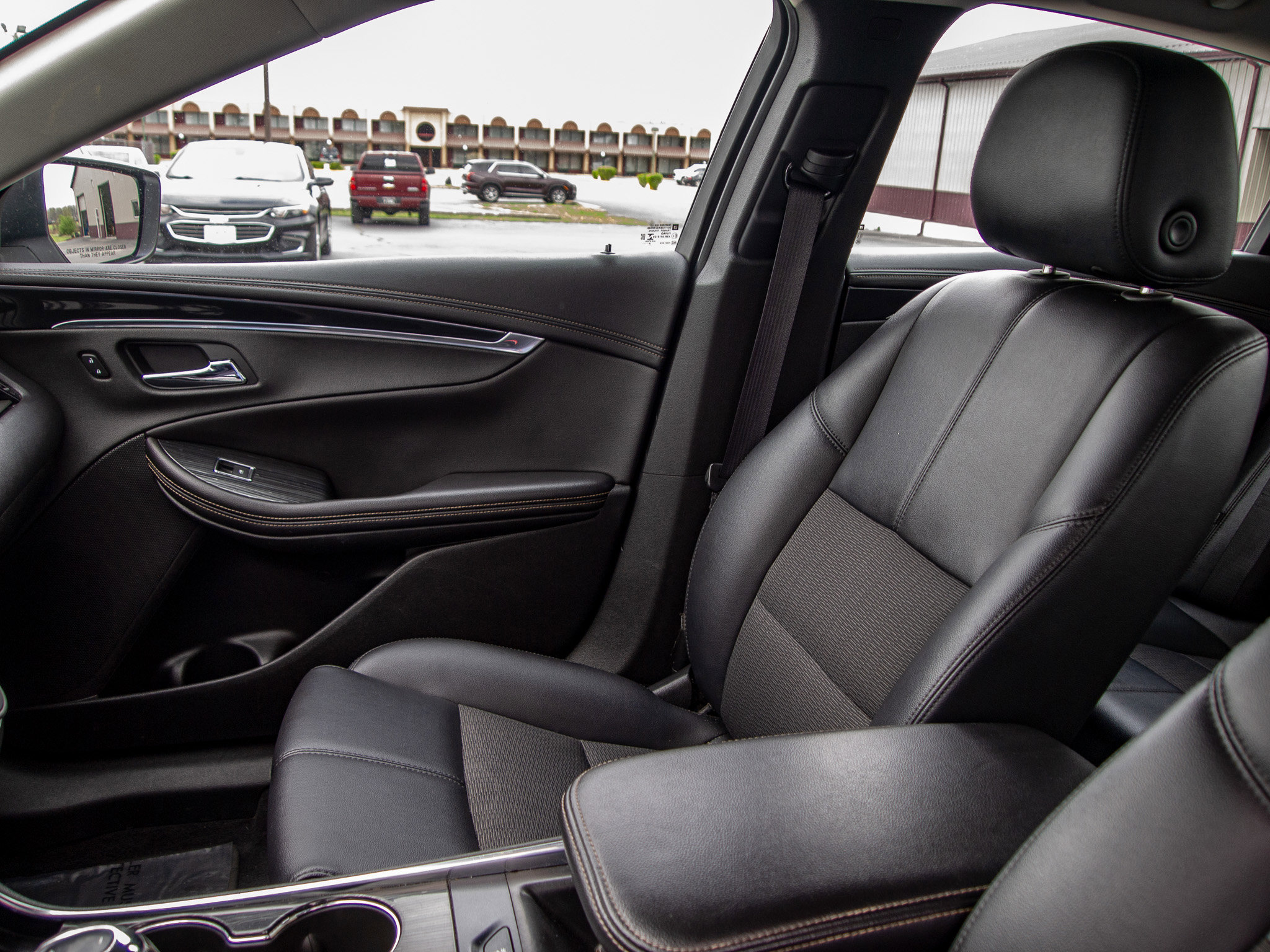 Used 2020 Chevrolet Impala LT FWD image 14