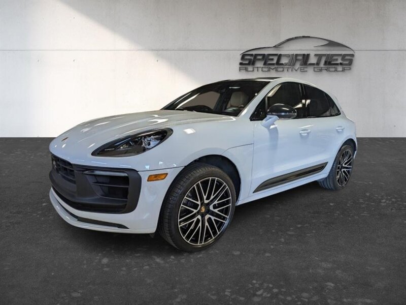Used 2024 Porsche Macan GTS w/ Sport Chrono Package AWD/4WD image 5