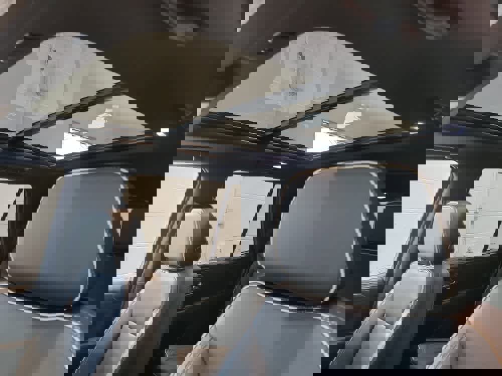 Used 2021 Chevrolet Tahoe Premier w/ Premium Package image 13