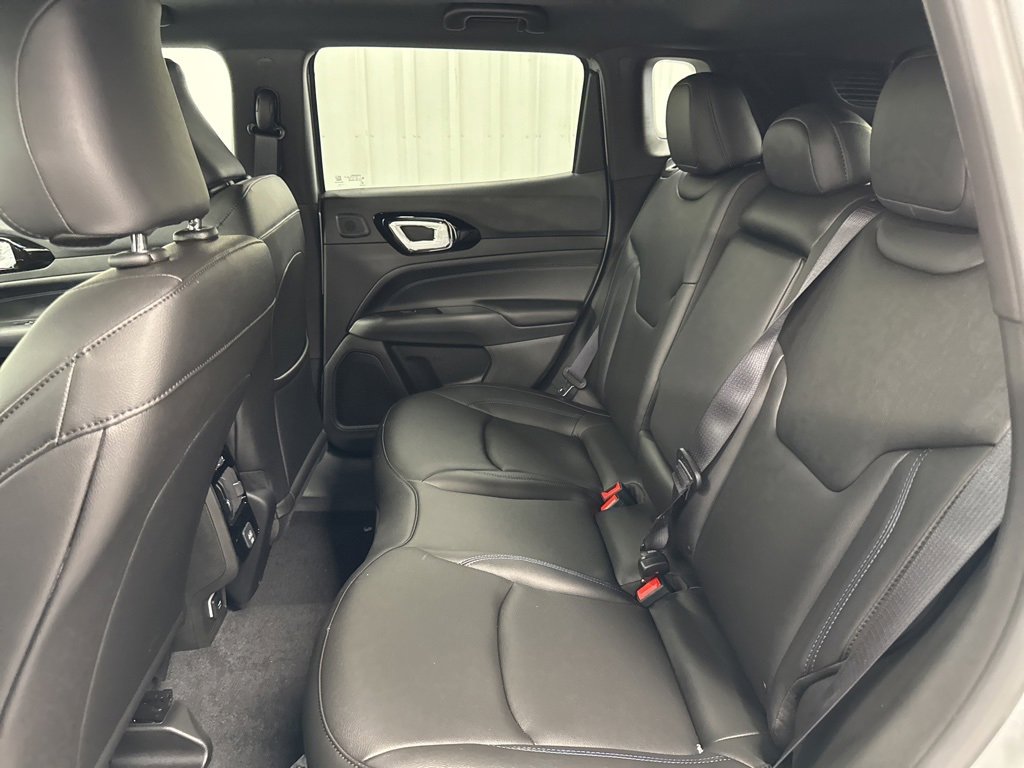 New 2025 Jeep Compass Limited w/ Sun & Sound Group image 12