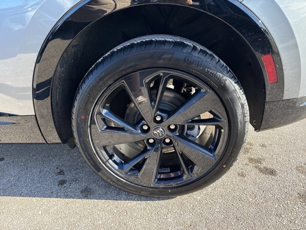 New 2026 Buick Envision Sport Touring AWD/4WD image 18