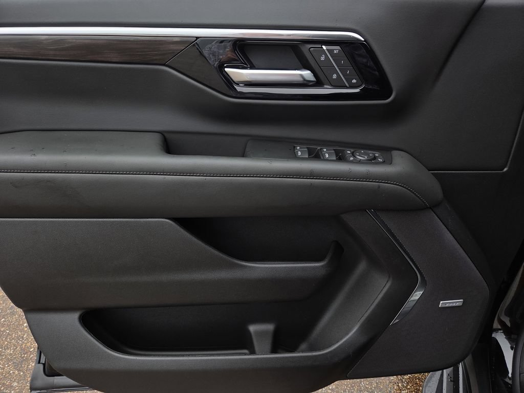 New 2026 Chevrolet Tahoe LT w/ Comfort Package RWD image 19