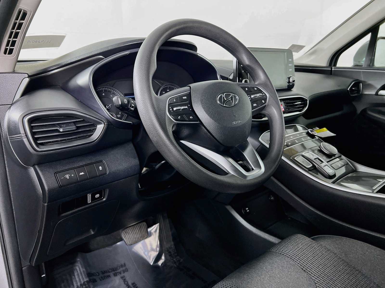 Certified 2022 Hyundai Santa Fe SEL AWD/4WD image 9
