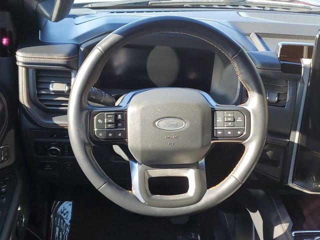 Used 2024 Ford Expedition Platinum image 9