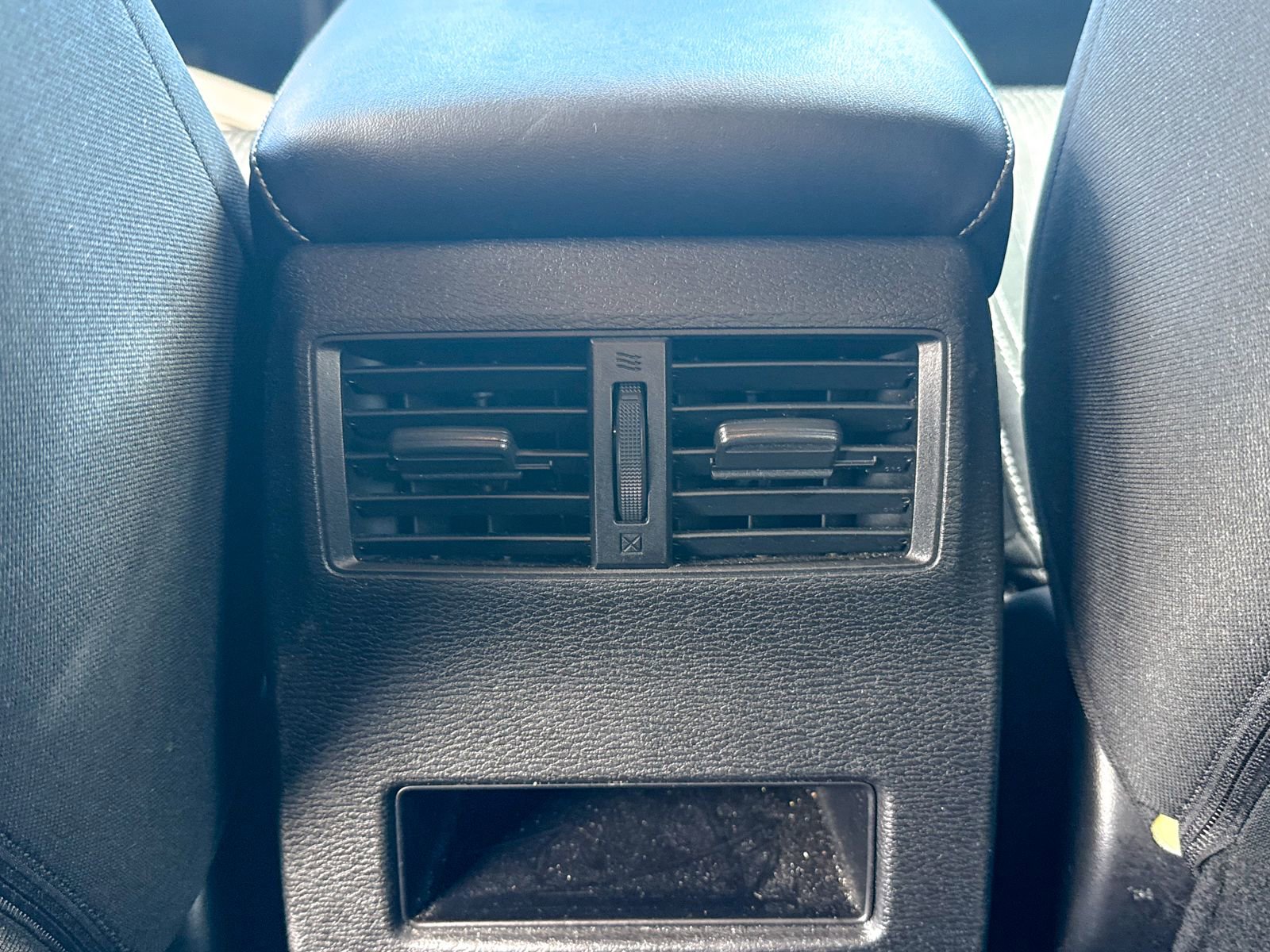 Used 2024 Mitsubishi Outlander ES image 20