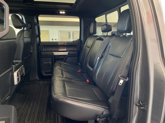 Used 2022 Ford F250 Lariat w/ Black Appearance Package image 10