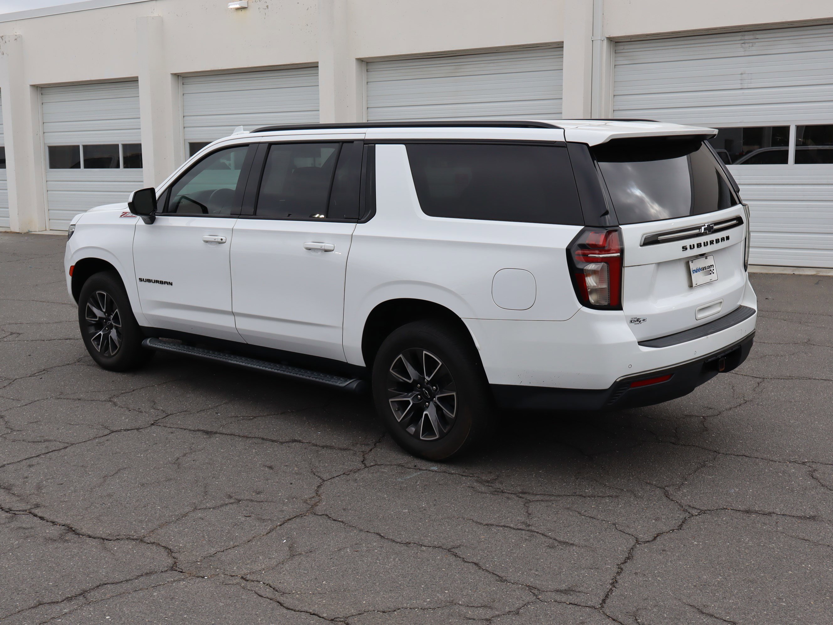 Used 2021 Chevrolet Suburban Z71 w/ Rear Media and Nav Package AWD/4WD image 8