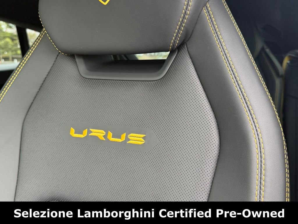 Used 2023 Lamborghini Urus Performante AWD/4WD image 28