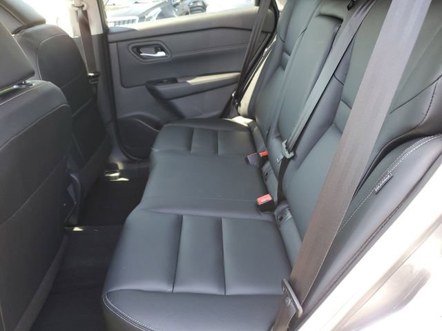 Certified 2026 Nissan Rogue SL AWD/4WD image 12