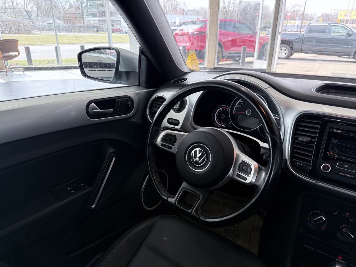 Used 2015 Volkswagen Beetle 1.8T image 31