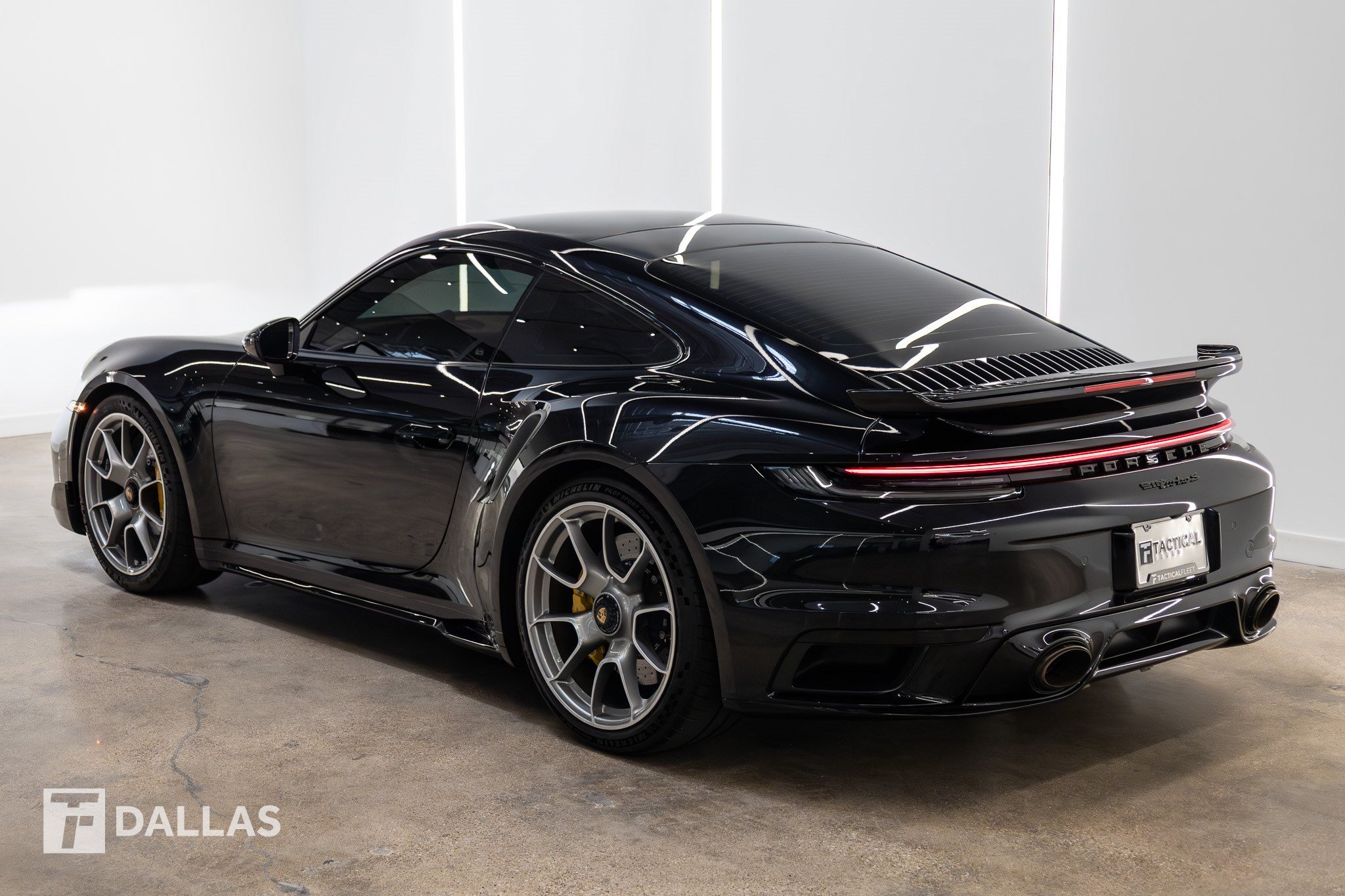 Used 2022 Porsche 911 Turbo S AWD/4WD image 9