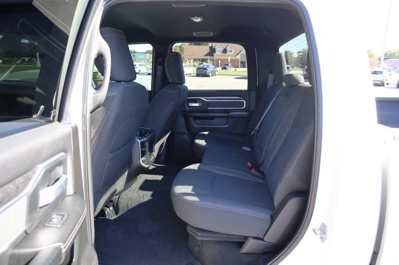 Used 2020 RAM 2500 Big Horn w/ Night Edition AWD/4WD image 16