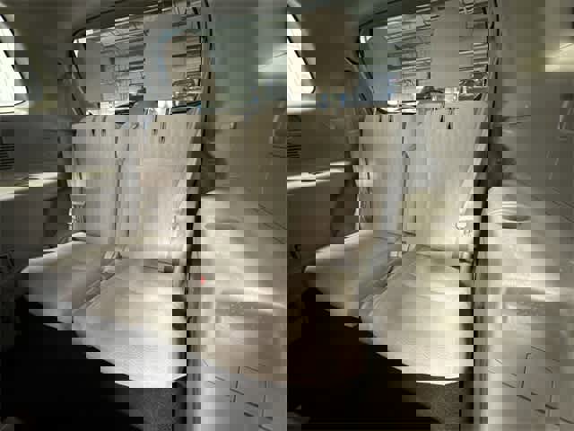 Used 2013 Toyota Highlander Plus image 16