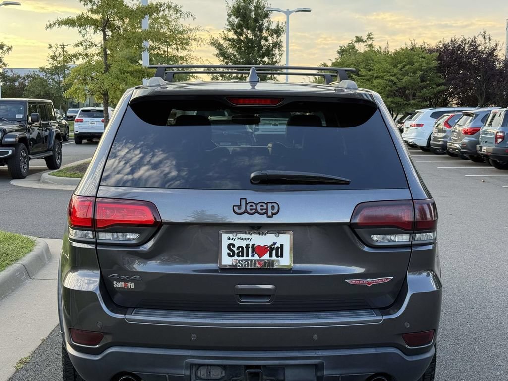 Used 2018 Jeep Grand Cherokee Trailhawk w/ Trailhawk Luxury Group AWD/4WD image 11