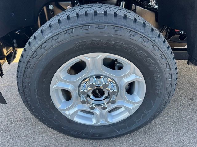 New 2026 Ford F350 XLT w/ FX4 Off-Road Package image 12