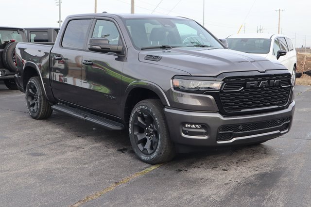 New 2026 RAM 1500 4x4 Crew Cab image 2
