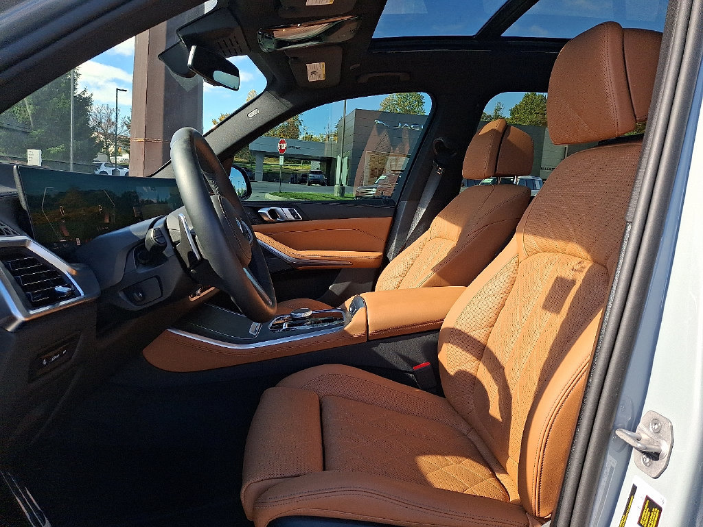 Used 2026 BMW X5 xDrive40i AWD/4WD image 13