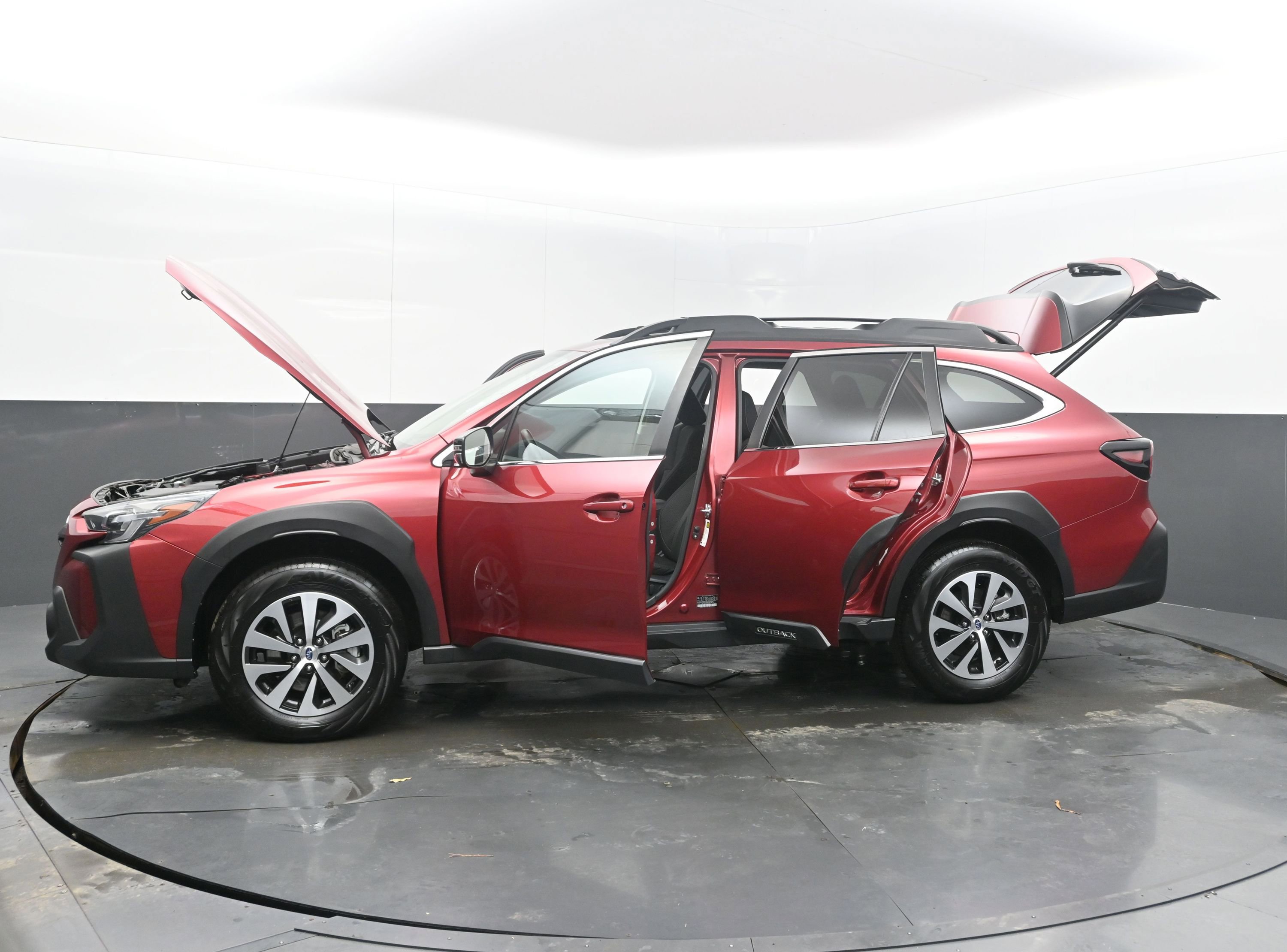 Used 2025 Subaru Outback Premium image 43