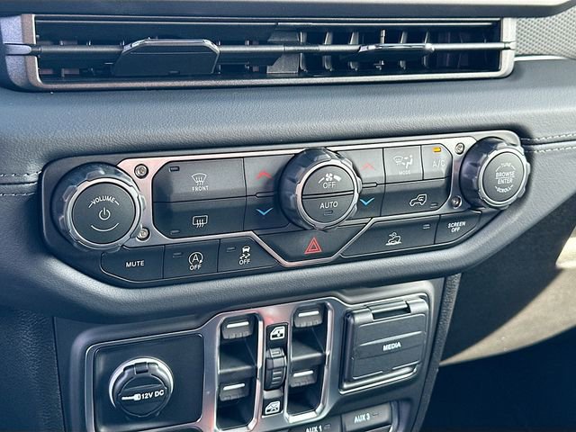 New 2026 Jeep Gladiator Mojave image 10