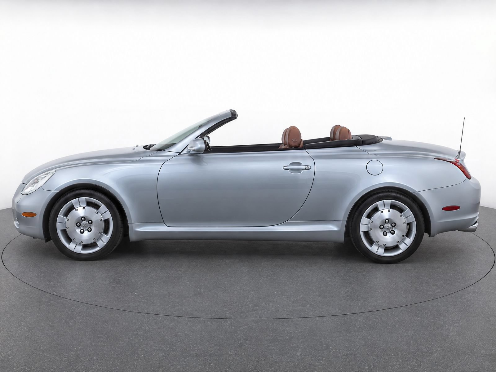 Used 2002 Lexus SC 430 Convertible RWD image 3