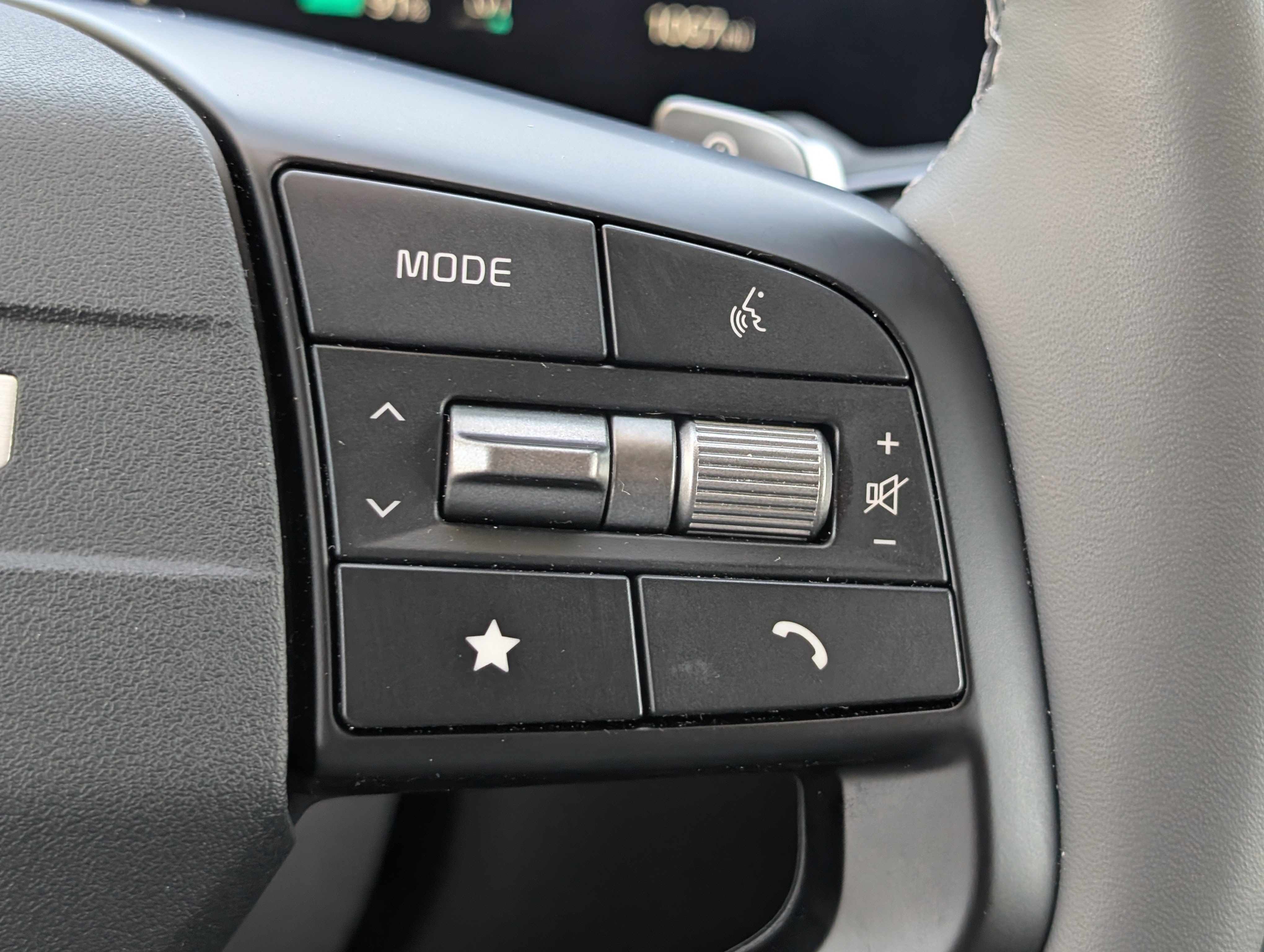 New 2025 Kia EV6 Light w/ Light LR Technology Package image 25