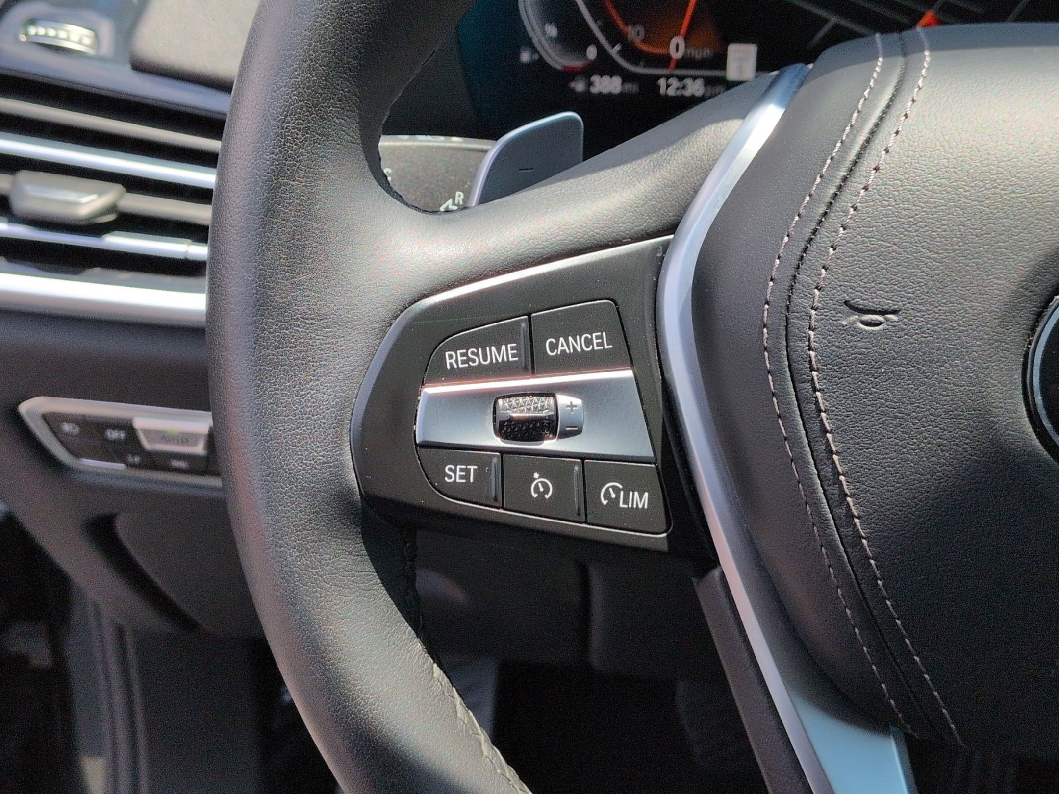 Used 2021 BMW X5 sDrive40i w/ Premium Package RWD image 19