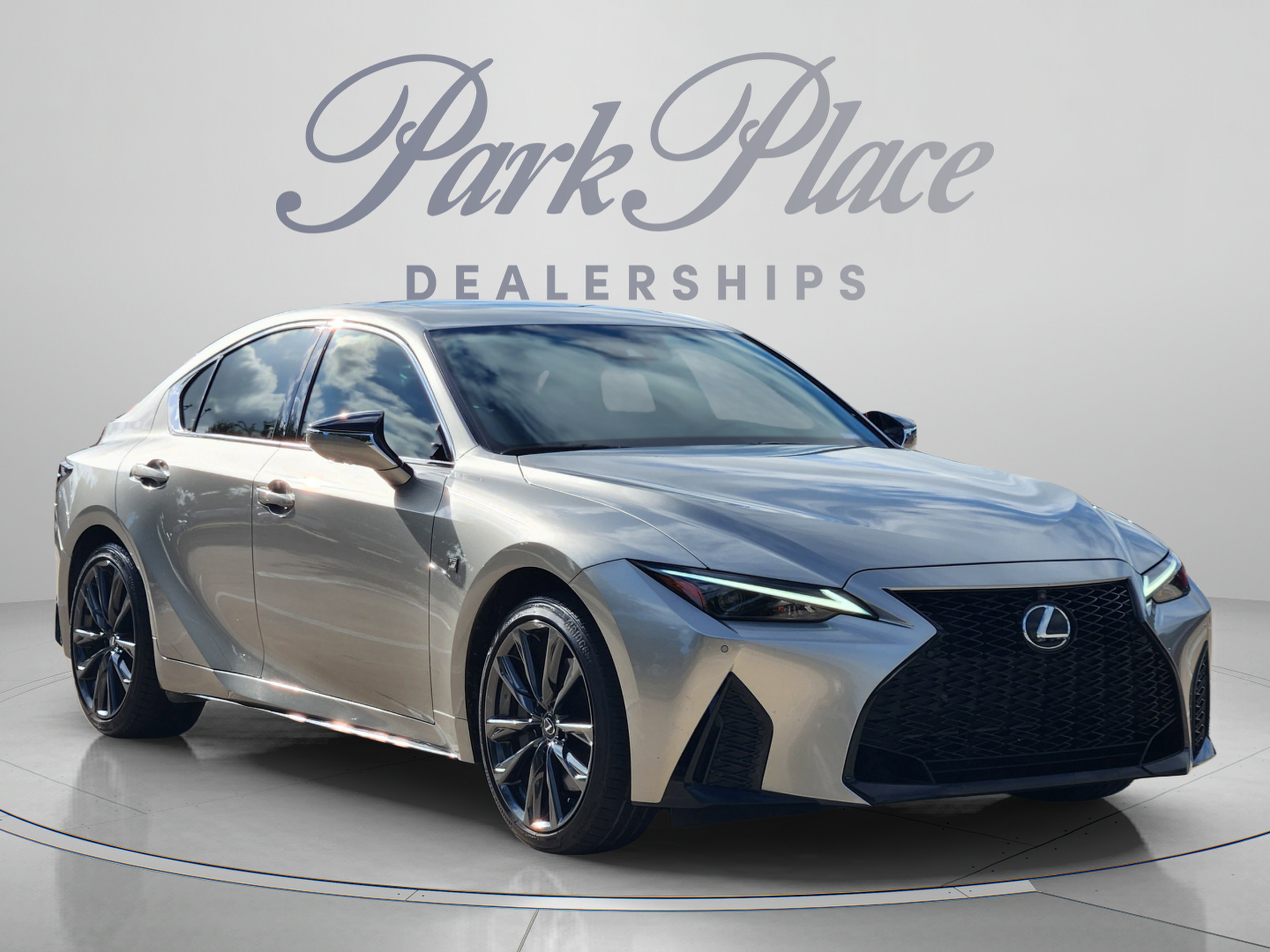 Used 2023 Lexus IS 350 F Sport w/ Navigation Package AWD/4WD image 4