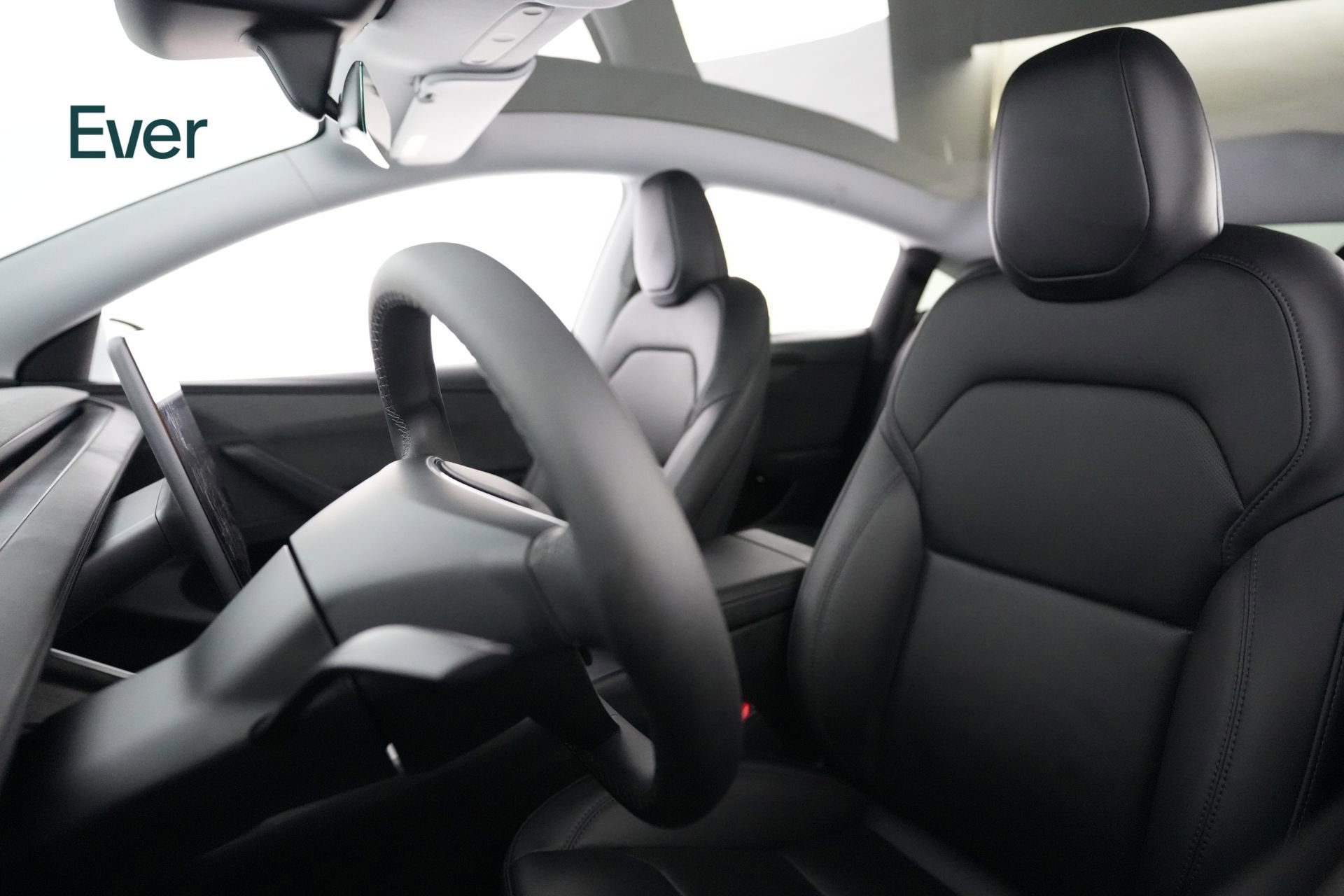 Used 2026 Tesla Model Y Long Range image 4