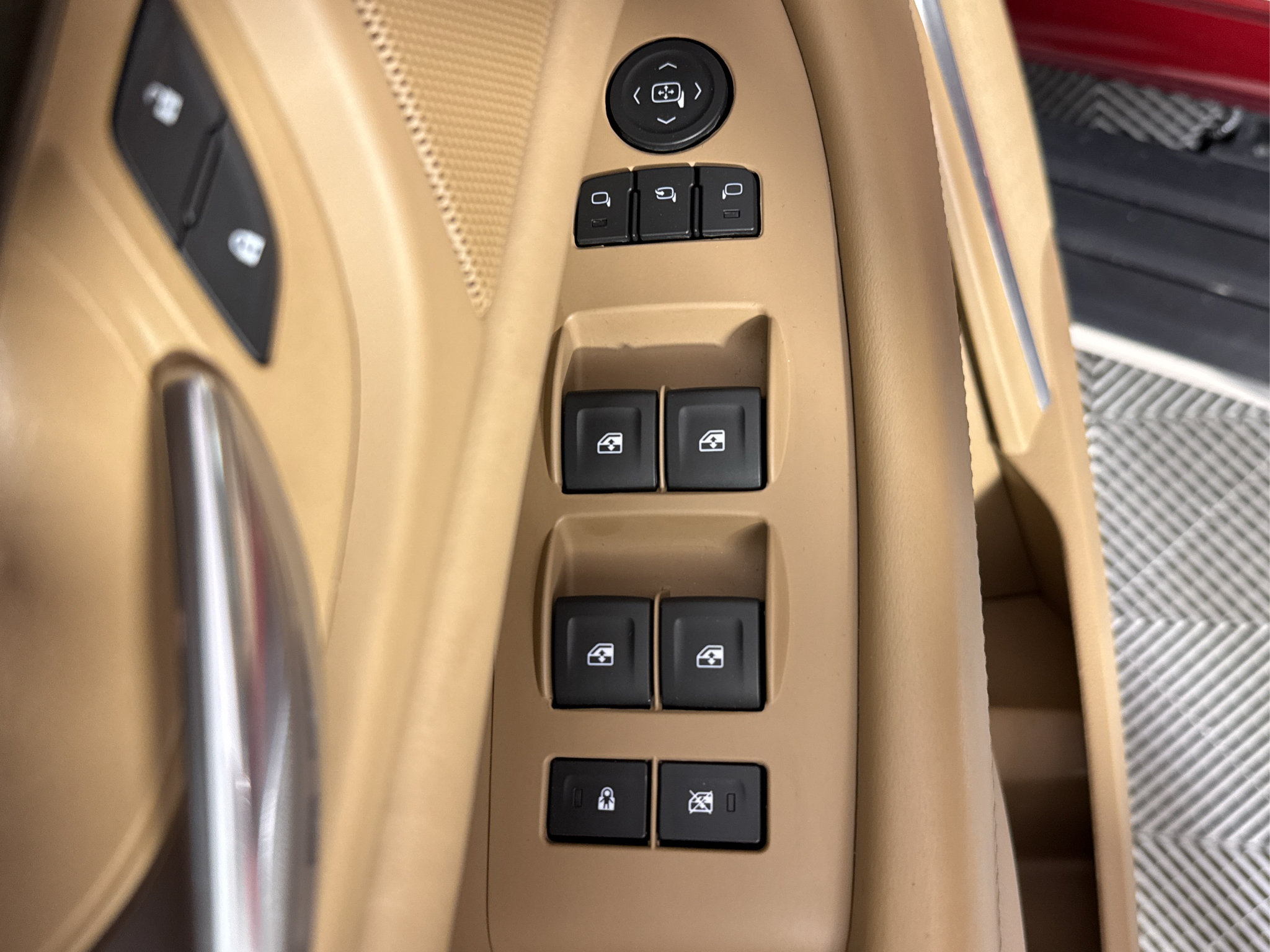 Used 2018 Cadillac Escalade Platinum AWD/4WD image 21
