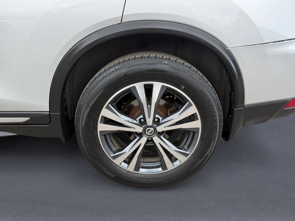 Used 2017 Nissan Rogue SL w/ SL Premium Package image 14