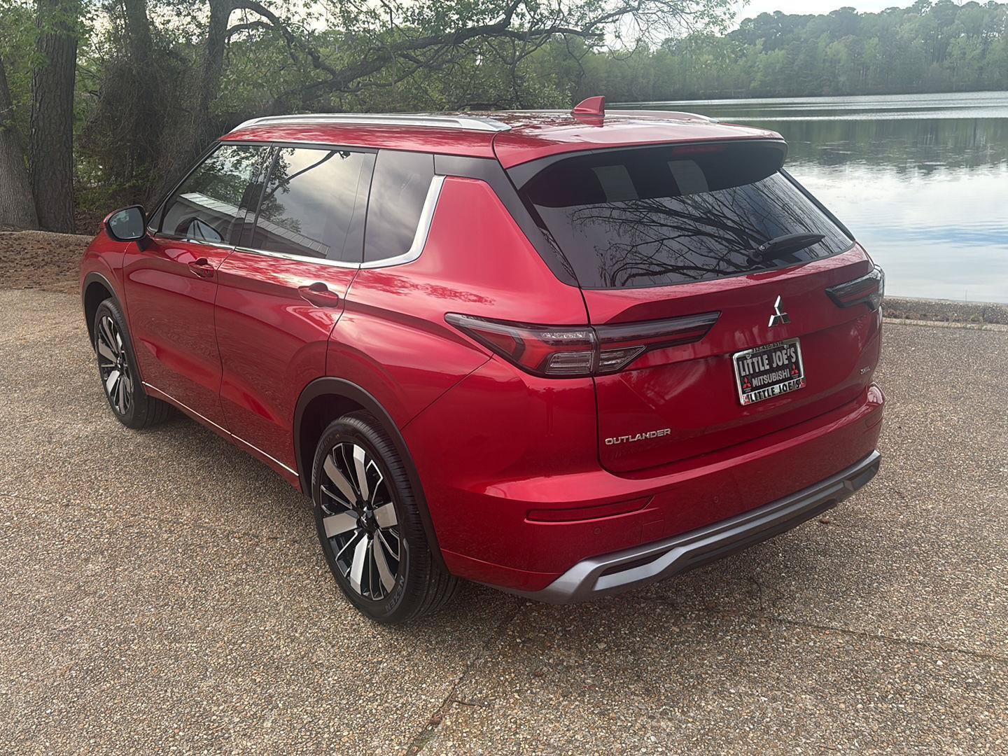 New 2026 Mitsubishi Outlander SEL AWD/4WD image 9