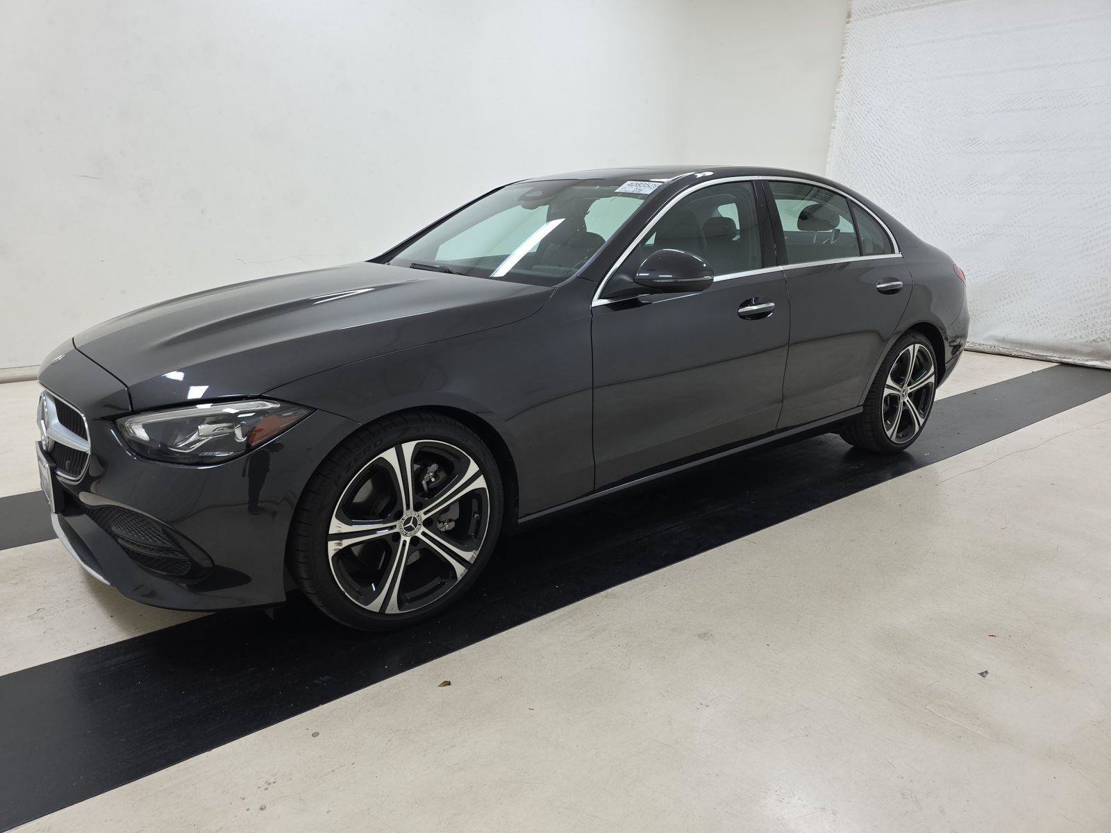 Used 2023 Mercedes-Benz C 300 4MATIC Sedan image 3