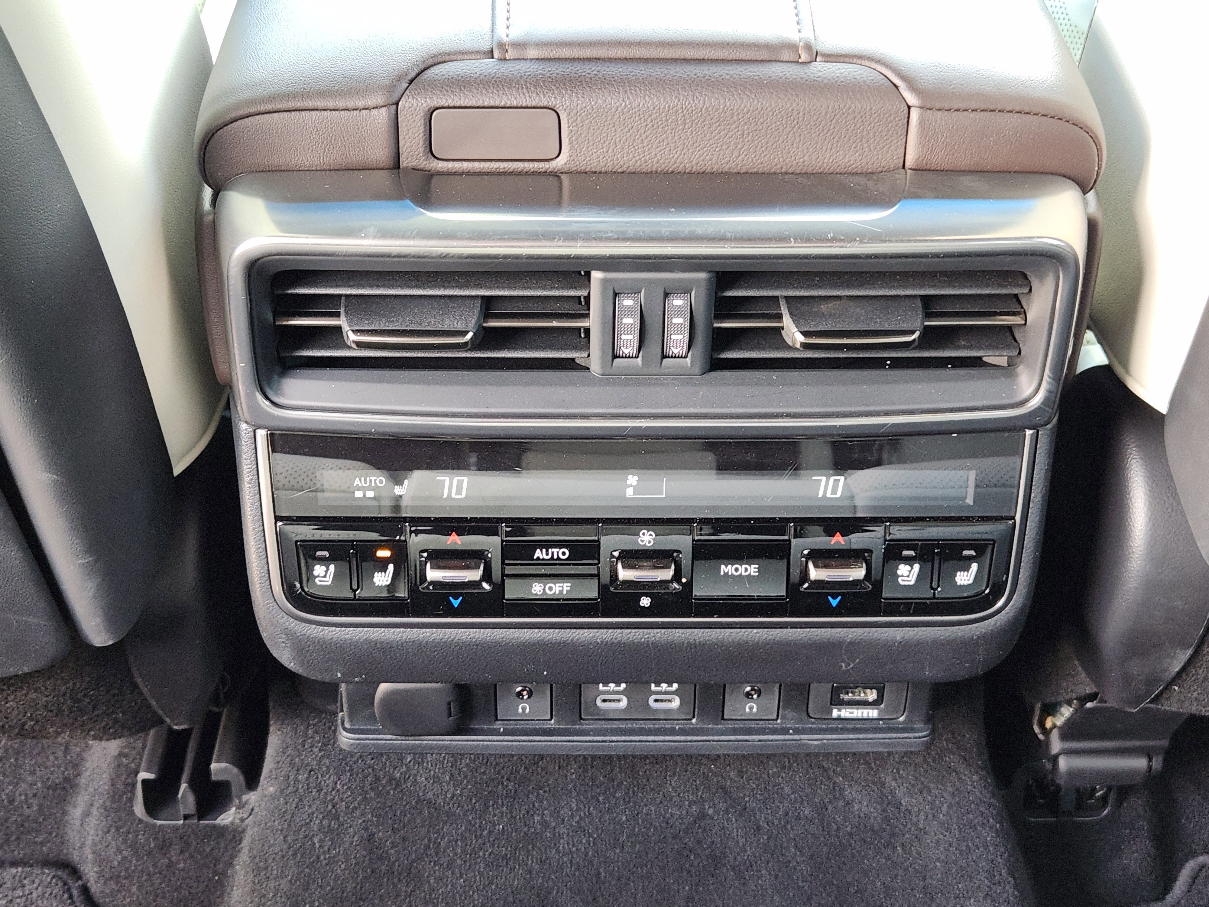 Used 2023 Lexus LX 600 4WD w/ Accessory Package (Z1) image 28