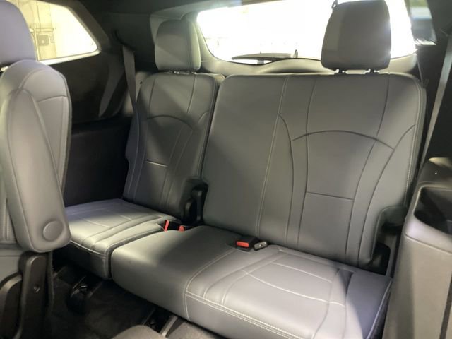 Used 2023 Buick Enclave Essence AWD/4WD image 24