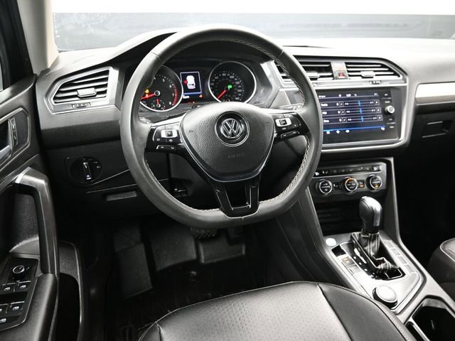 Used 2021 Volkswagen Tiguan SE AWD/4WD image 13