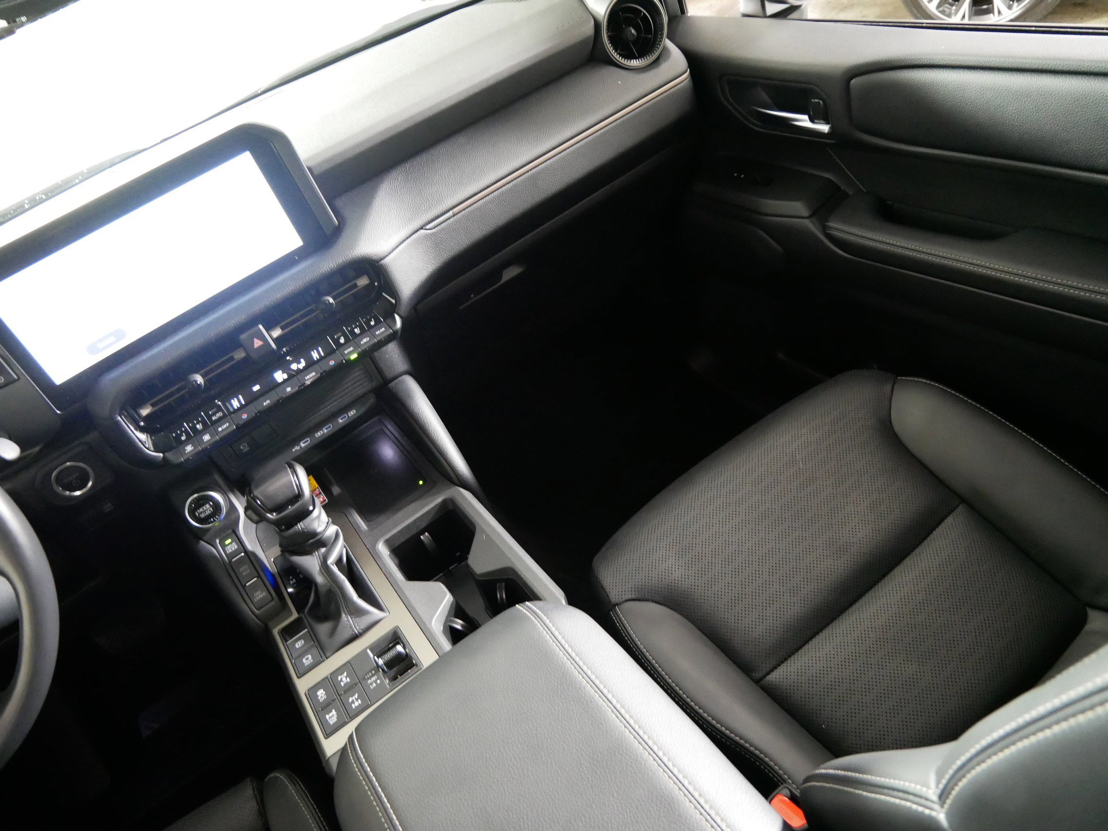 Used 2024 Toyota Land Cruiser w/ Premium Package image 11