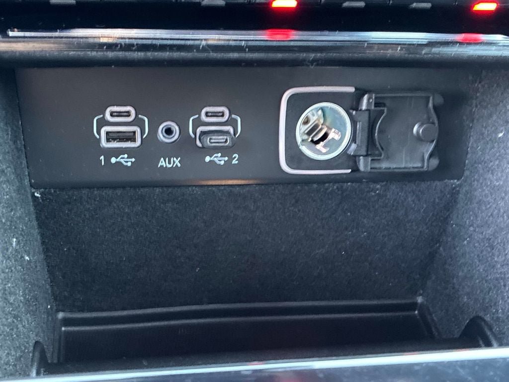Certified 2021 Jeep Grand Cherokee L Limited AWD/4WD image 32