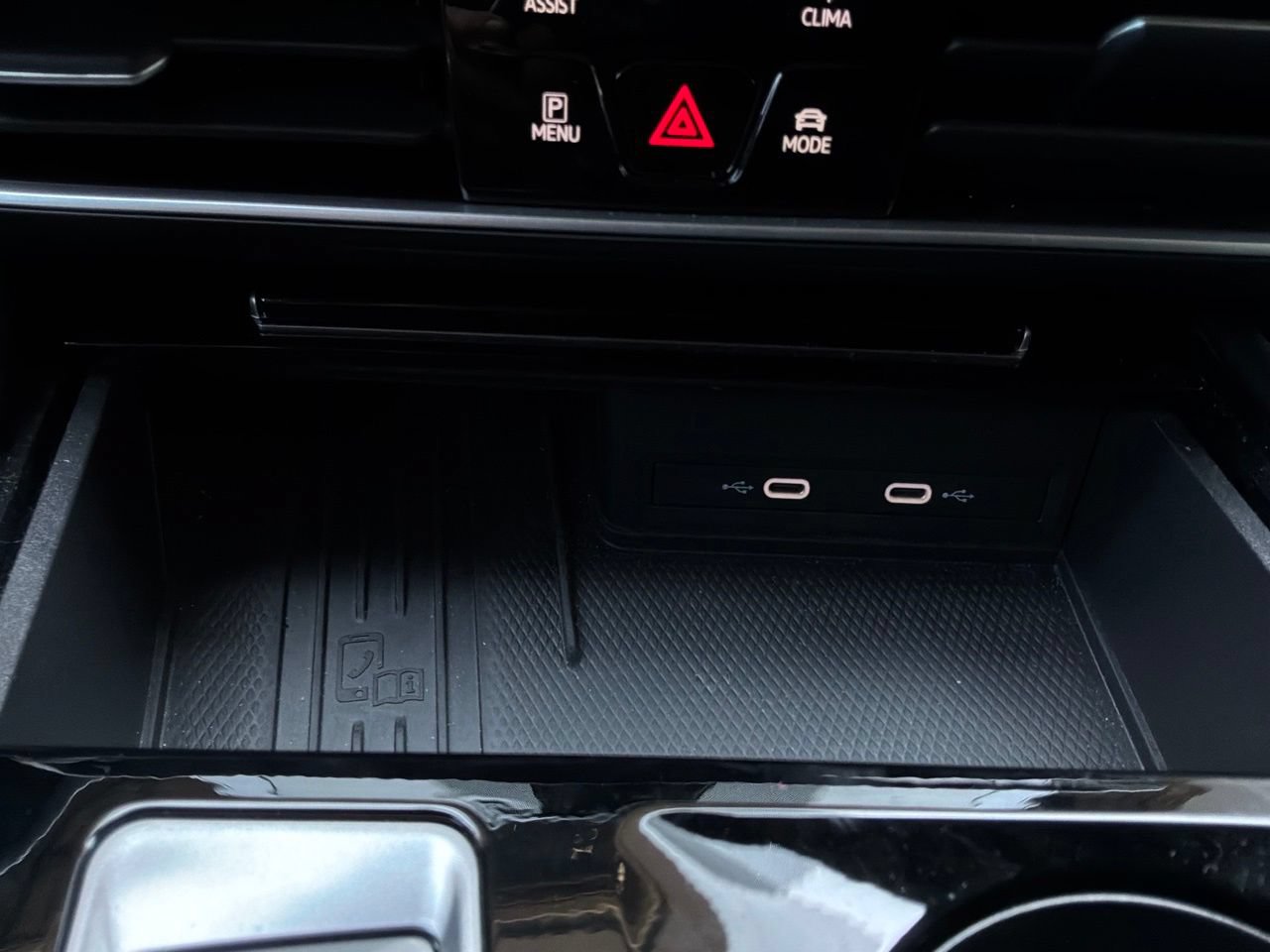 Used 2026 Volkswagen Atlas SE FWD image 29