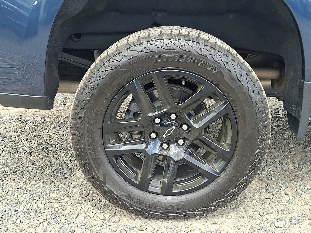 Used 2023 Chevrolet Silverado 1500 LT Trail Boss image 10