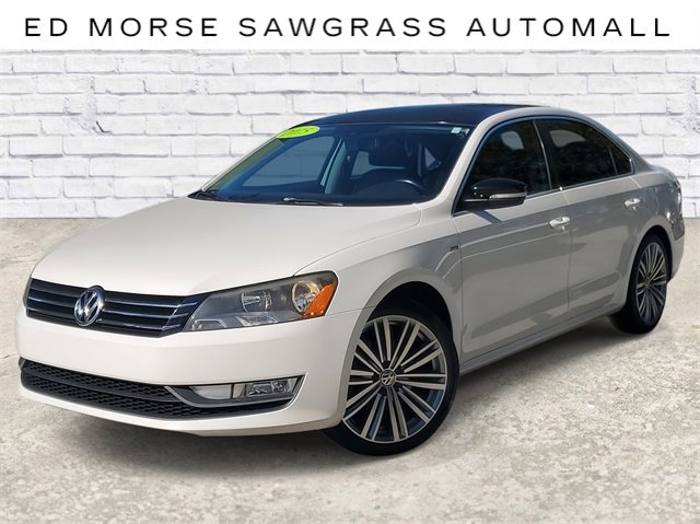 Used 2015 Volkswagen Passat 1.8T Sport image 1
