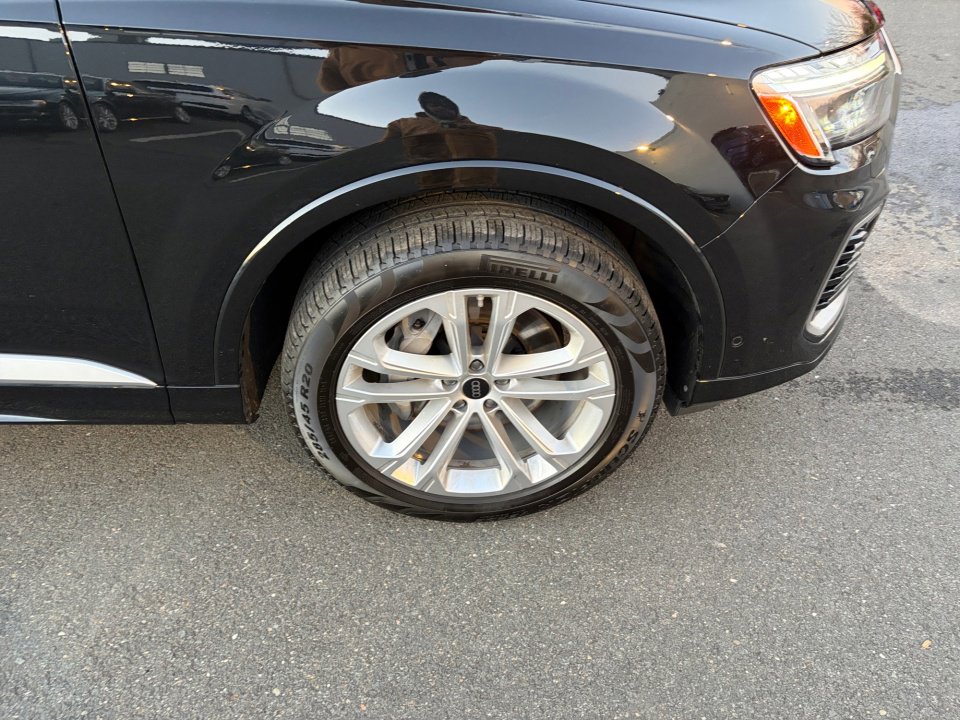 Used 2025 Audi Q7 2.0T Premium w/ Convenience Package image 25