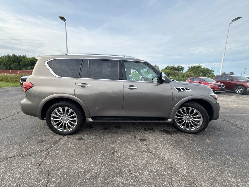 Used 2016 INFINITI QX80 4WD w/ Deluxe Technology Package image 6