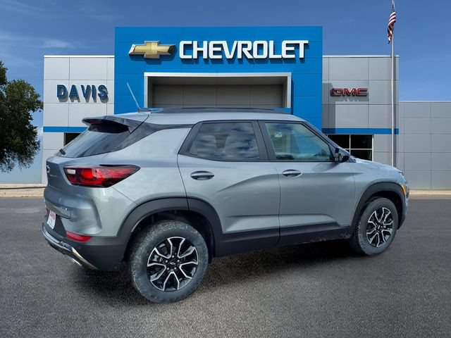 New 2026 Chevrolet TrailBlazer ACTIV w/ Convenience Package AWD/4WD image 3