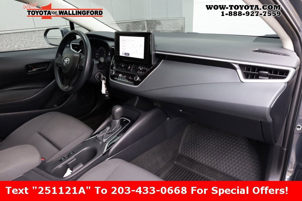 Certified 2025 Toyota Corolla LE image 30