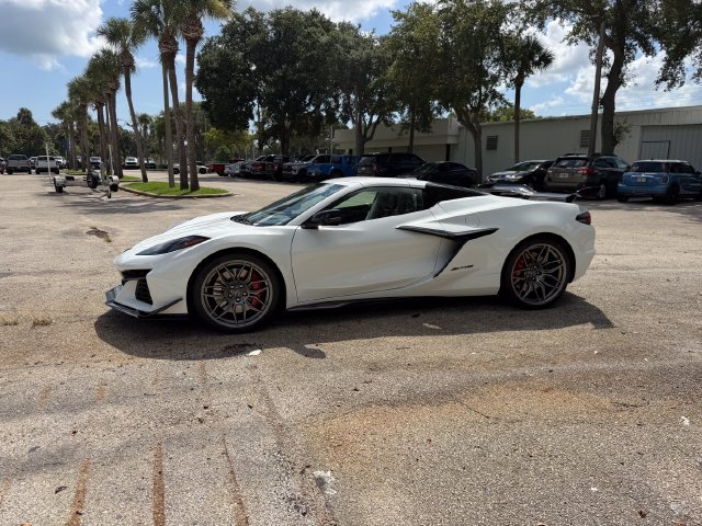 New 2027 Chevrolet Corvette Z06 RWD image 3