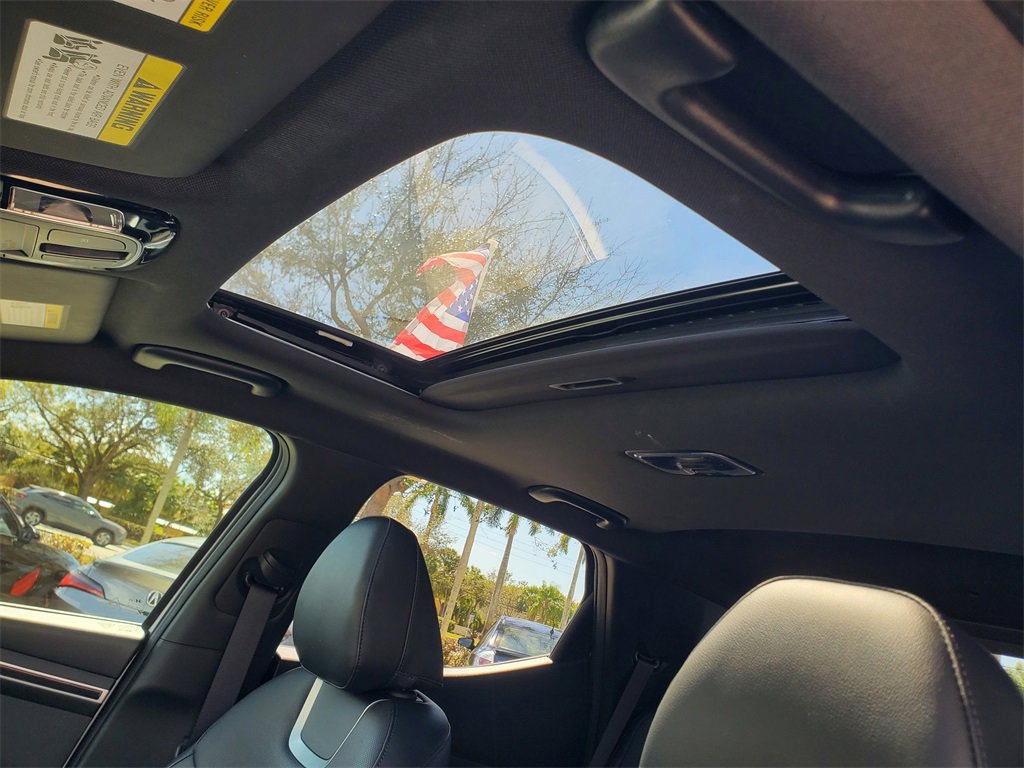 Used 2022 Hyundai Santa Cruz Limited image 17