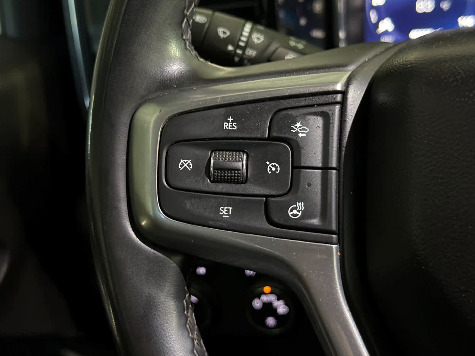 Used 2025 Chevrolet Silverado 1500 LT AWD/4WD image 25